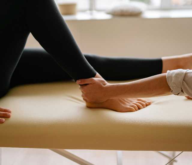 Zone-Reflexology1_640x550